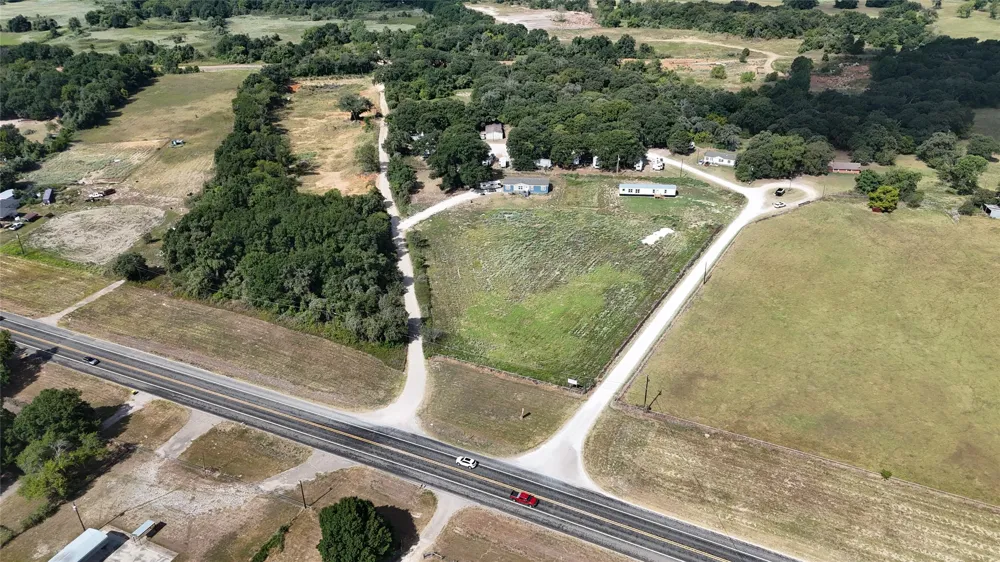 127 Private Road 5493 Mexia, TX 76667