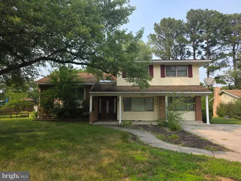 812 LEEDS LANE