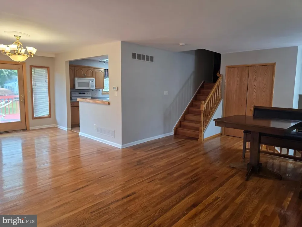 812 LEEDS LANE Newark, DE 19711