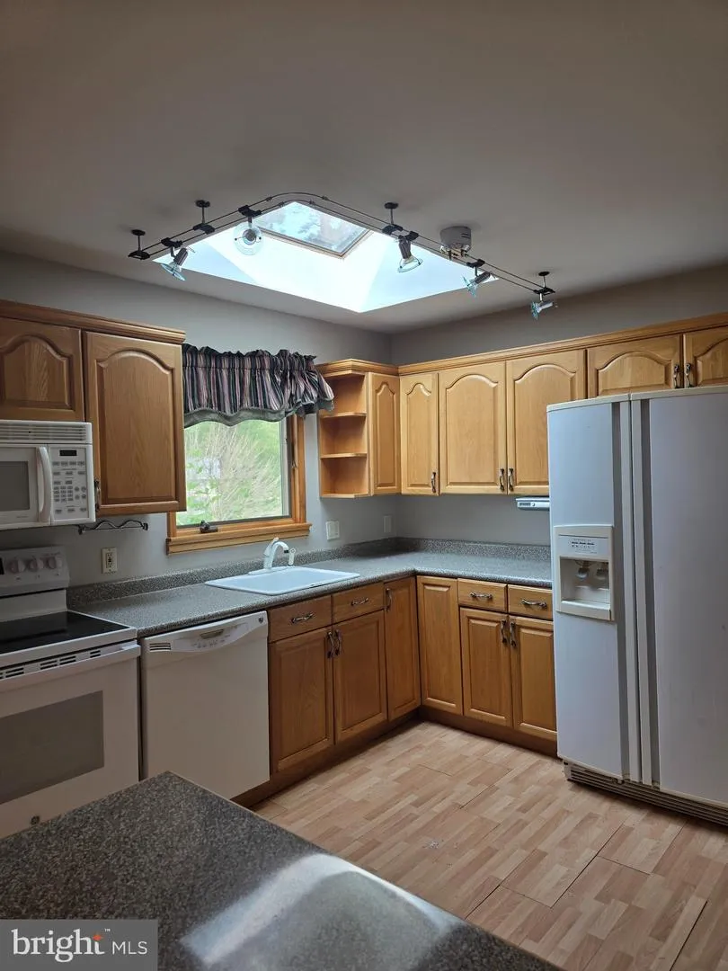 812 LEEDS LANE Newark, DE 19711