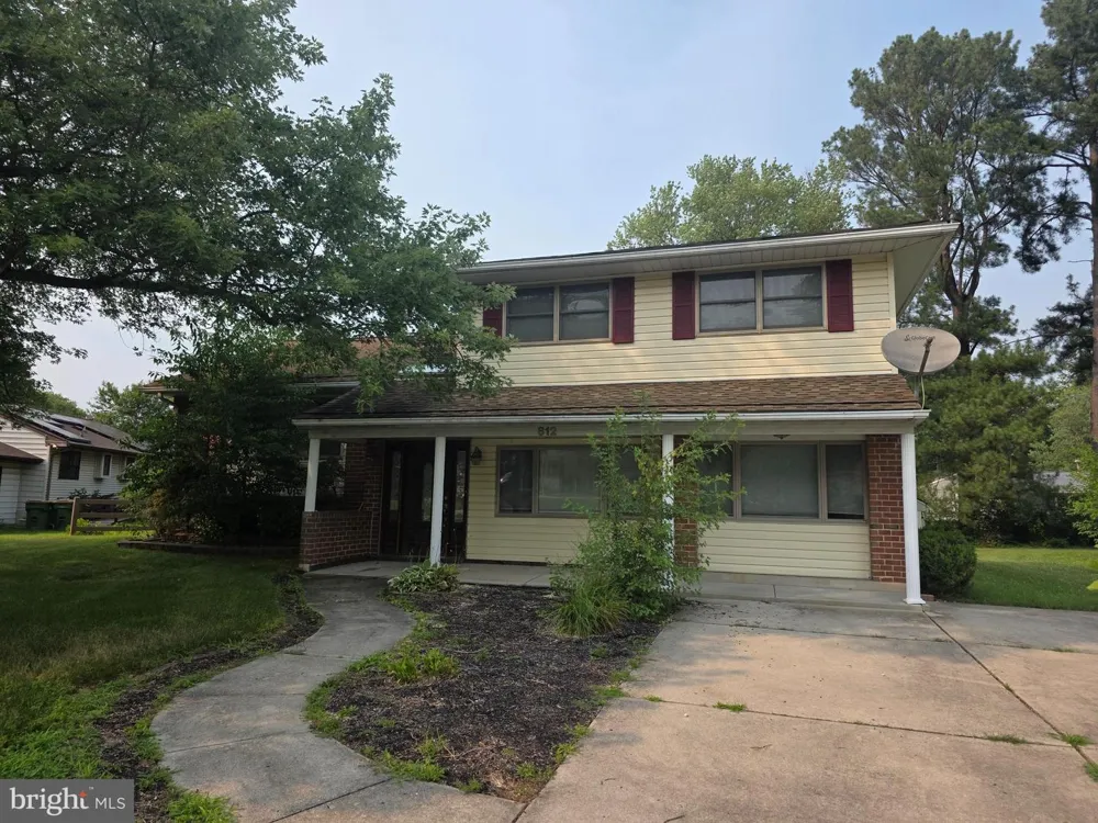 812 LEEDS LANE Newark, DE 19711
