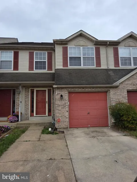 24 WOODCREST COURT