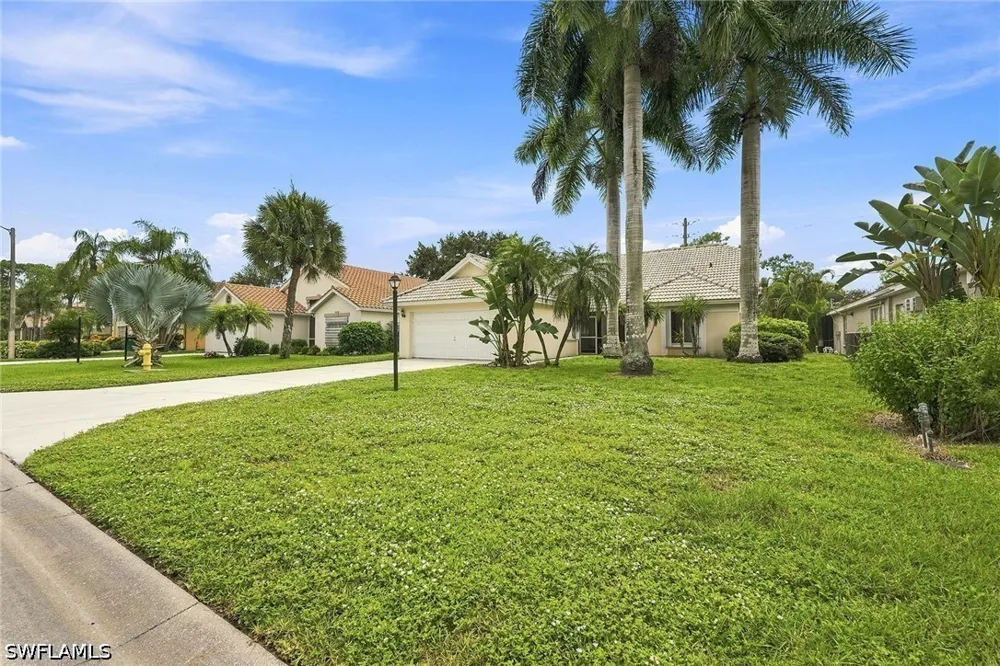 Westbourgh Drive Naples, FL 34112