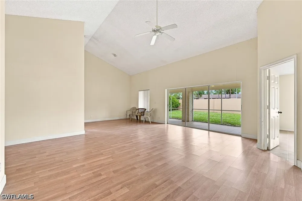 Westbourgh Drive Naples, FL 34112