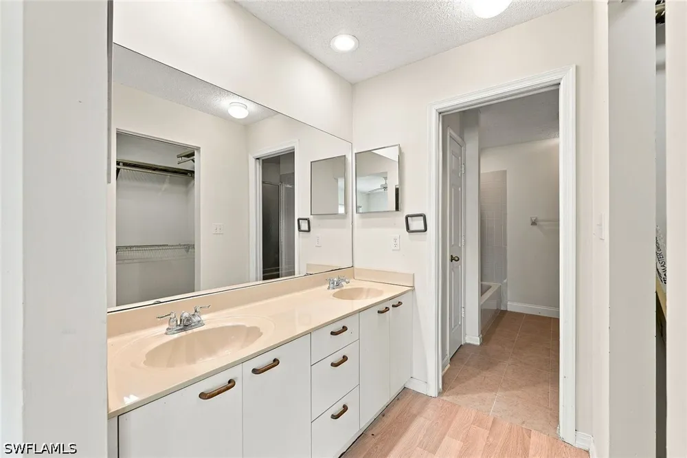 Westbourgh Drive Naples, FL 34112