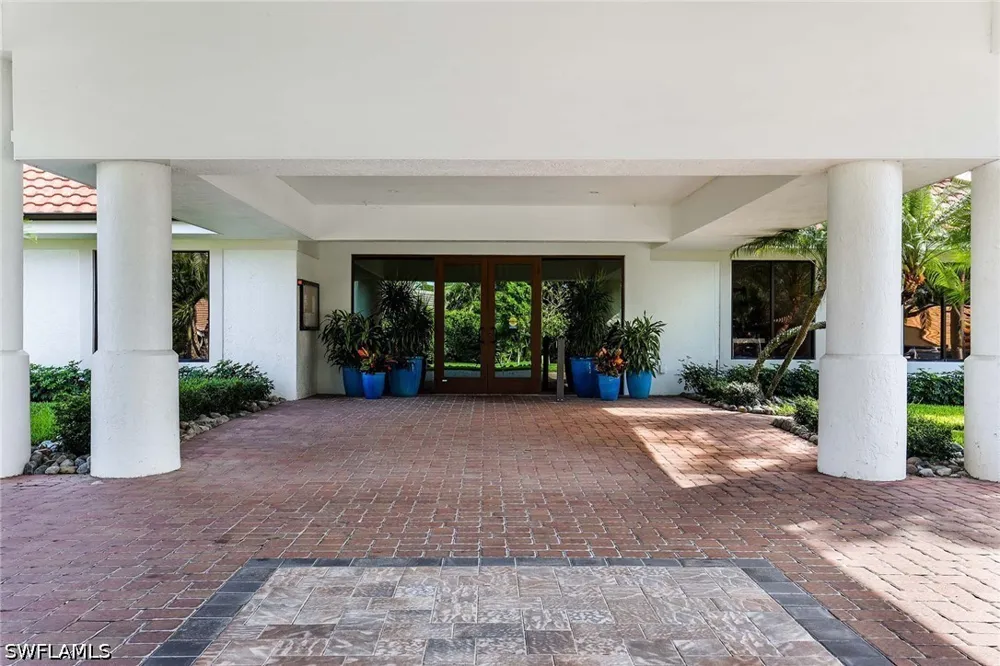 Westbourgh Drive Naples, FL 34112