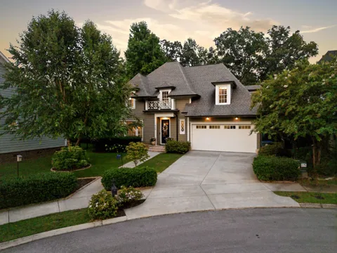 925 Tetra Court