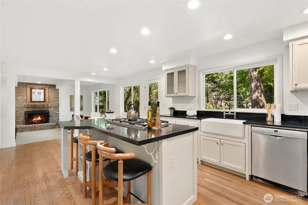 23216 SE 31st Street Sammamish, WA 98075