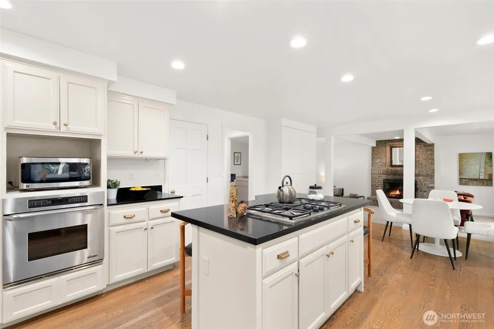 23216 SE 31st Street Sammamish, WA 98075