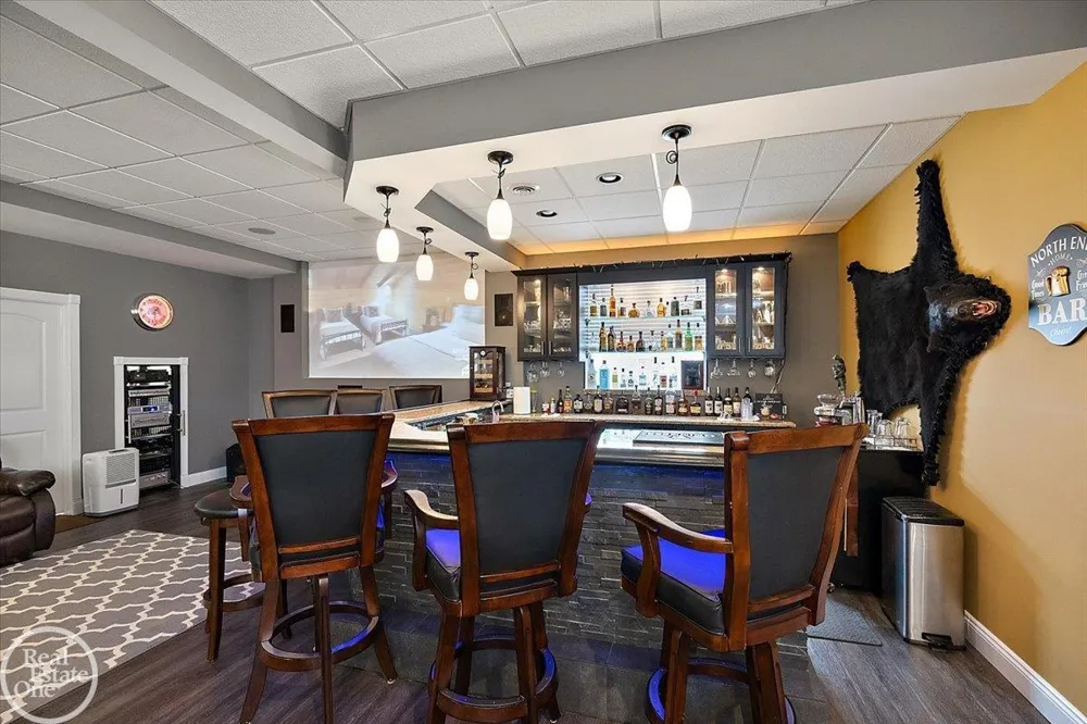 62682 Coralburst Drive Washington Township, MI 48094