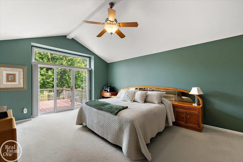 62682 Coralburst Drive Washington Township, MI 48094