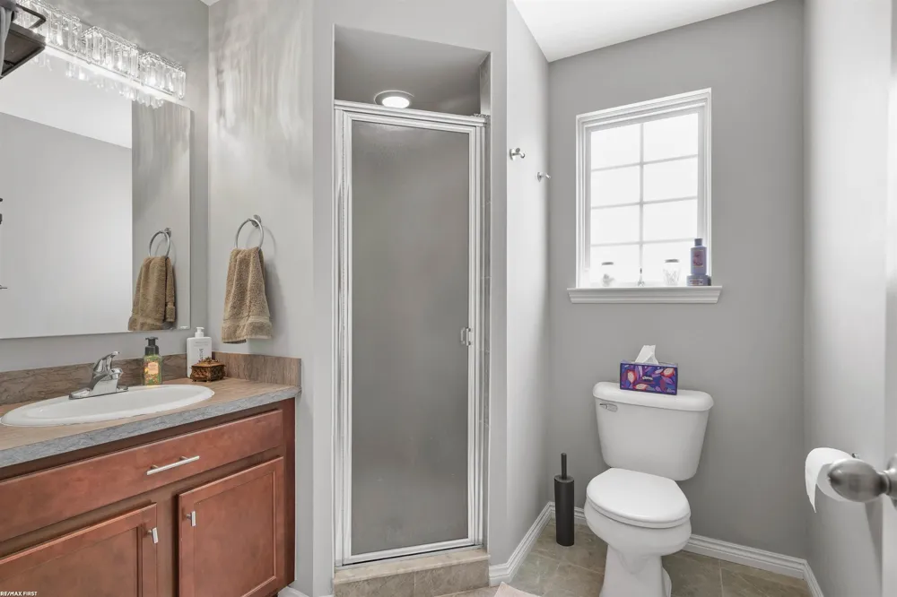 6986 Boulder Pointe Court Washington Township, MI 48094