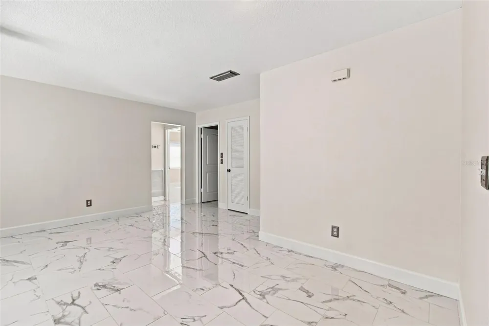7233 WOODBROOK DRIVE Tampa, FL 33625