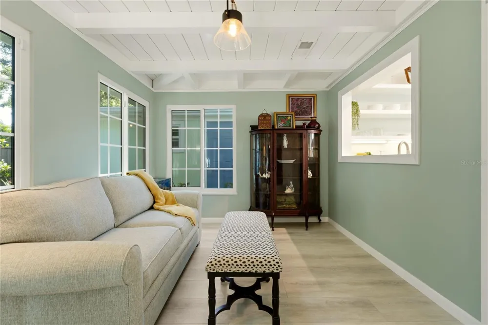 3424 OLD OAK DRIVE Sarasota, FL 34239