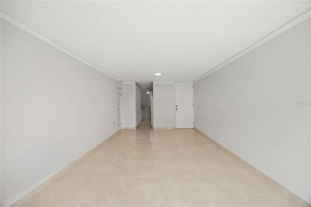 7-B-1 CHALETS DEL PARQUE #7B1 Guaynabo, PR 00969