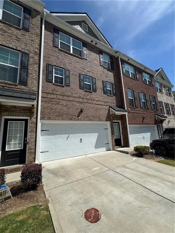 3025 Westpoint Circle Snellville, GA 30078