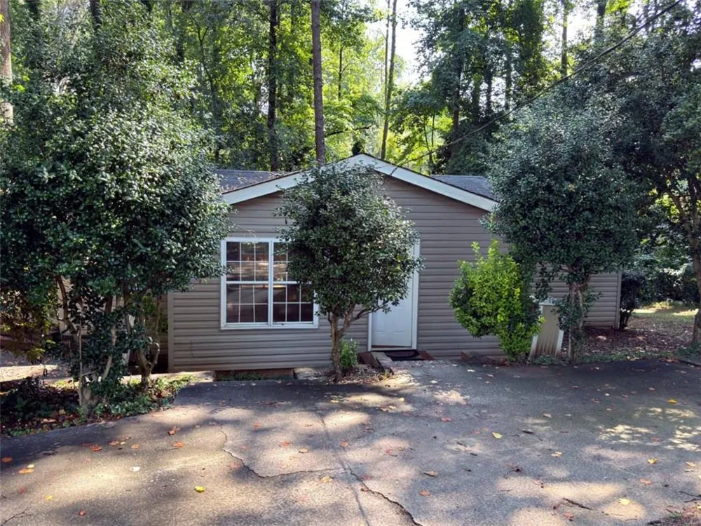 1900 Harts Mill Road Atlanta, GA 30341