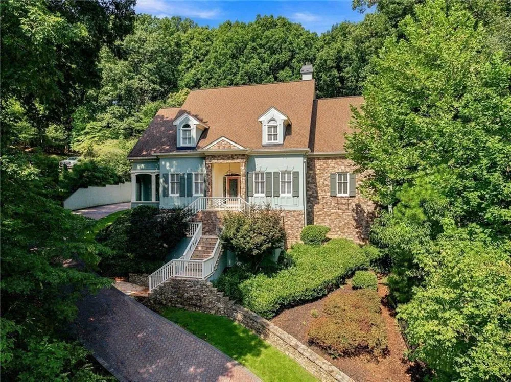 7560 Bridgegate Court Sandy Springs, GA 30350