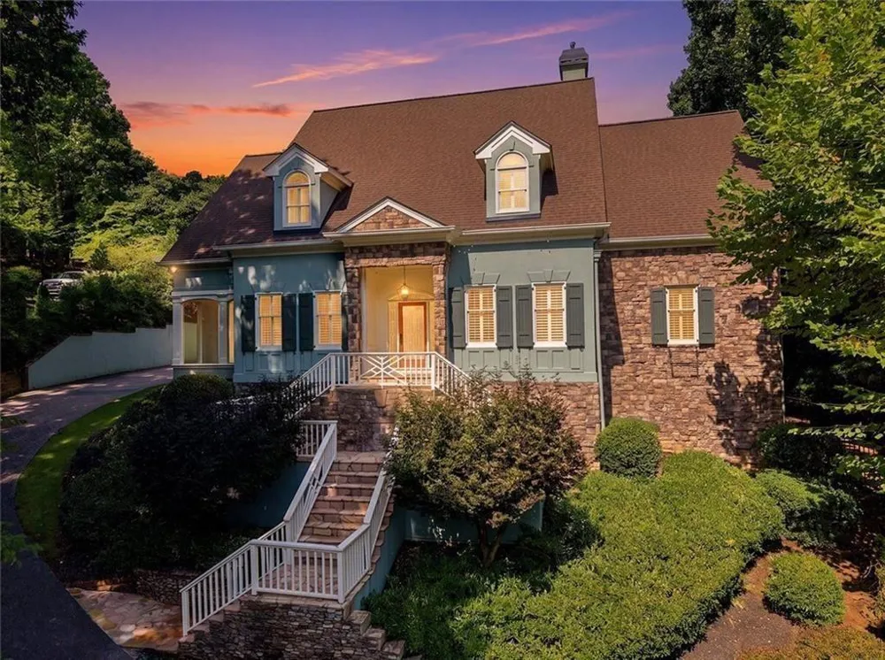 7560 Bridgegate Court Sandy Springs, GA 30350