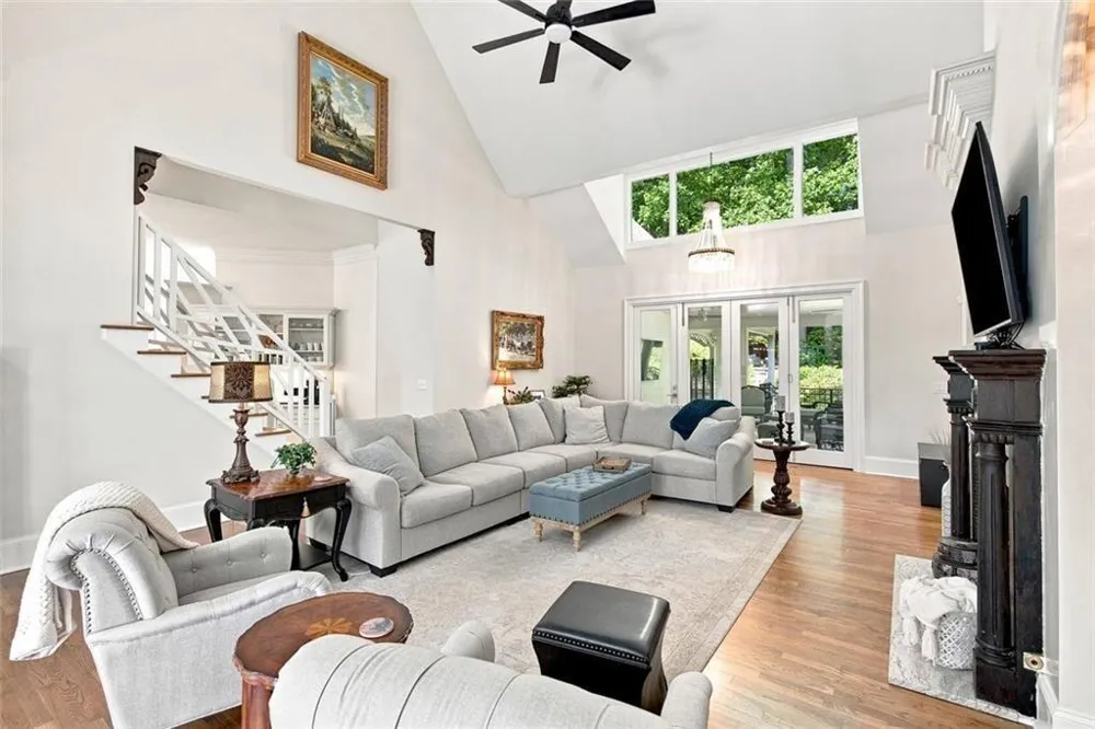 7560 Bridgegate Court Sandy Springs, GA 30350