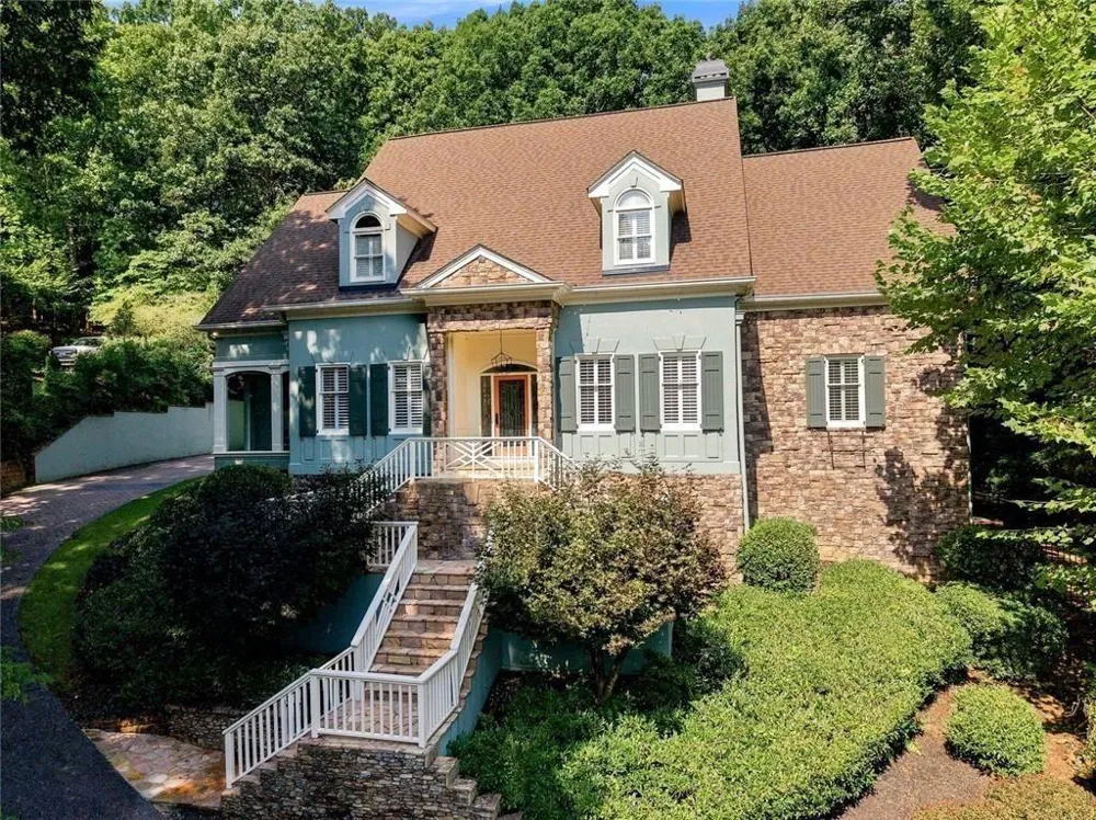 7560 Bridgegate Court Sandy Springs, GA 30350