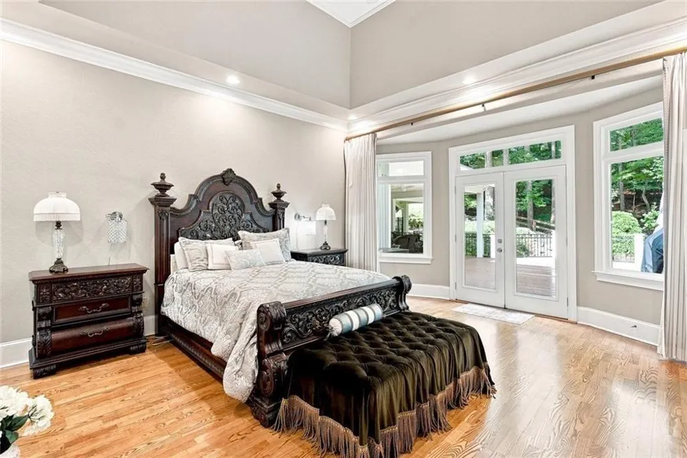 7560 Bridgegate Court Sandy Springs, GA 30350