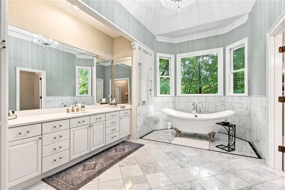 7560 Bridgegate Court Sandy Springs, GA 30350