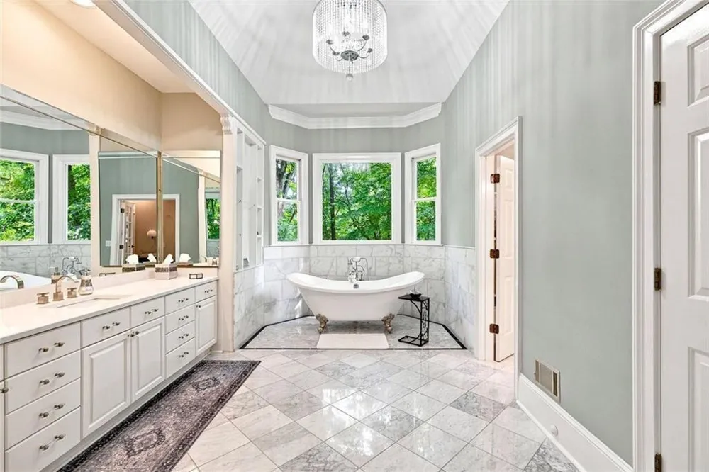 7560 Bridgegate Court Sandy Springs, GA 30350