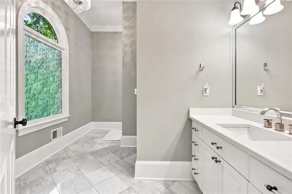 7560 Bridgegate Court Sandy Springs, GA 30350