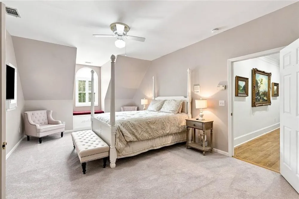 7560 Bridgegate Court Sandy Springs, GA 30350