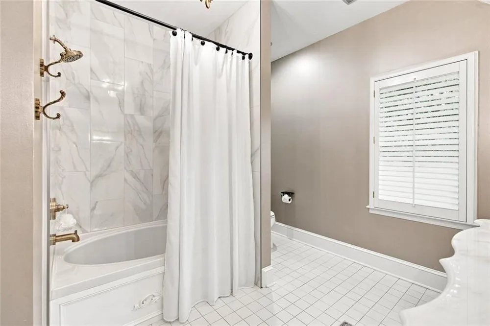 7560 Bridgegate Court Sandy Springs, GA 30350