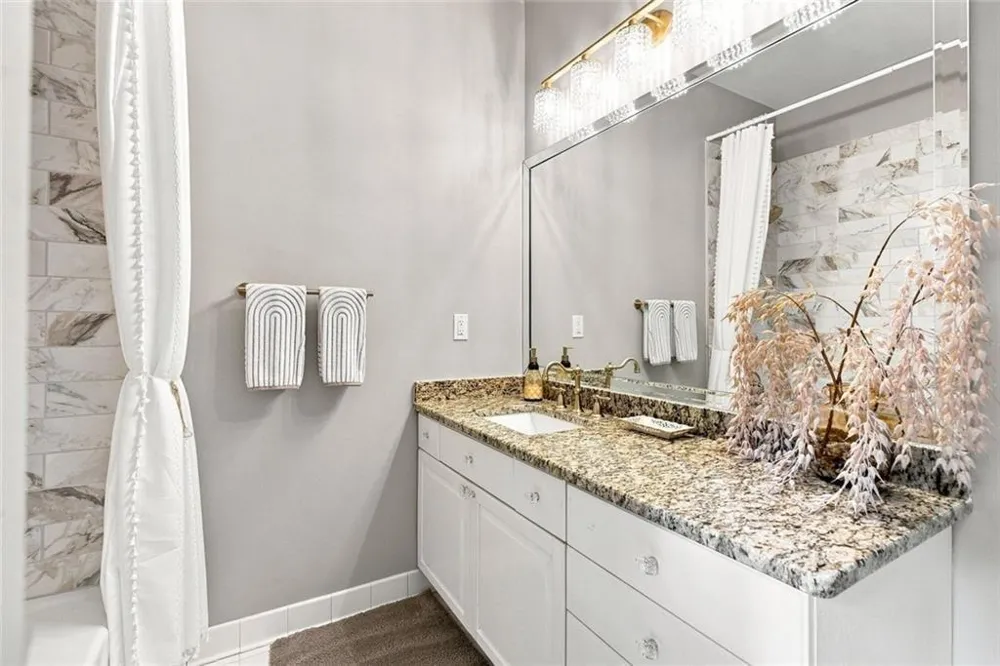 7560 Bridgegate Court Sandy Springs, GA 30350