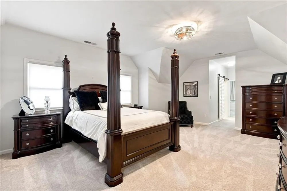 7560 Bridgegate Court Sandy Springs, GA 30350