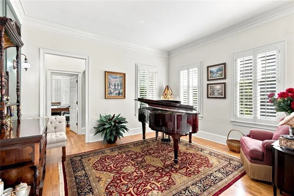 7560 Bridgegate Court Sandy Springs, GA 30350