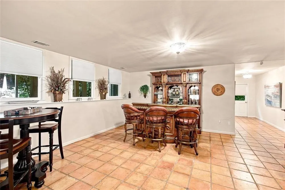 7560 Bridgegate Court Sandy Springs, GA 30350