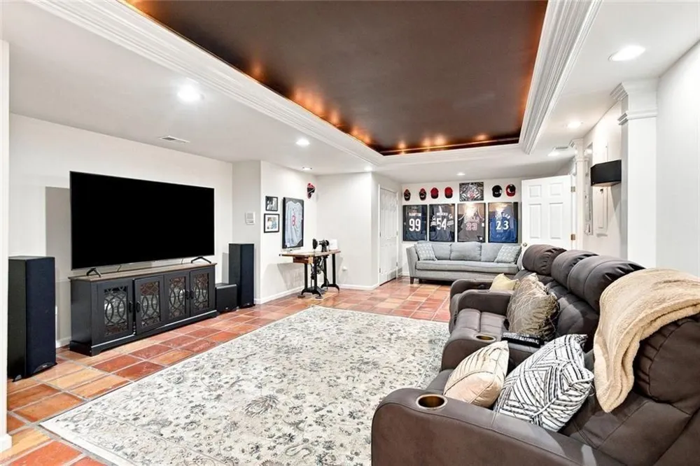 7560 Bridgegate Court Sandy Springs, GA 30350