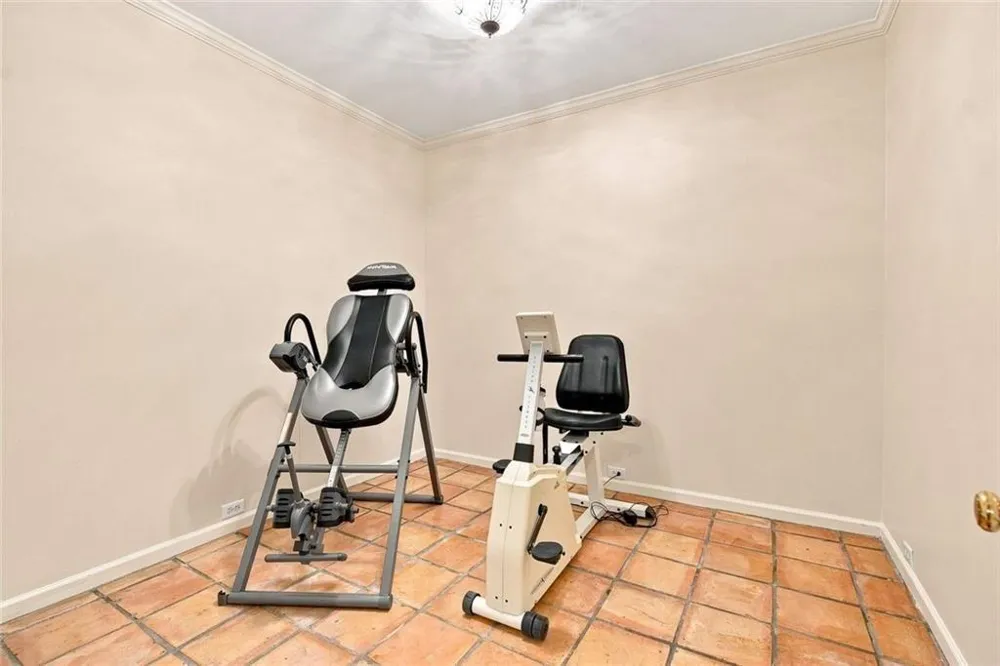 7560 Bridgegate Court Sandy Springs, GA 30350