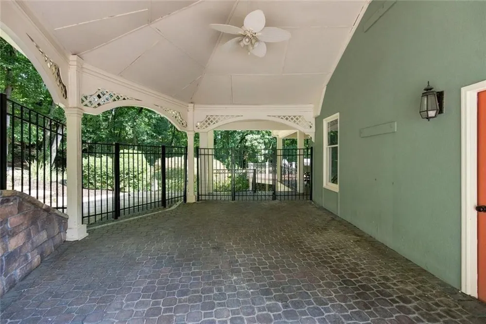 7560 Bridgegate Court Sandy Springs, GA 30350