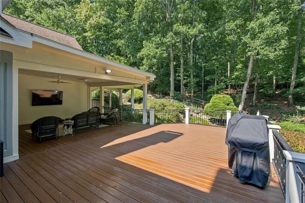 7560 Bridgegate Court Sandy Springs, GA 30350