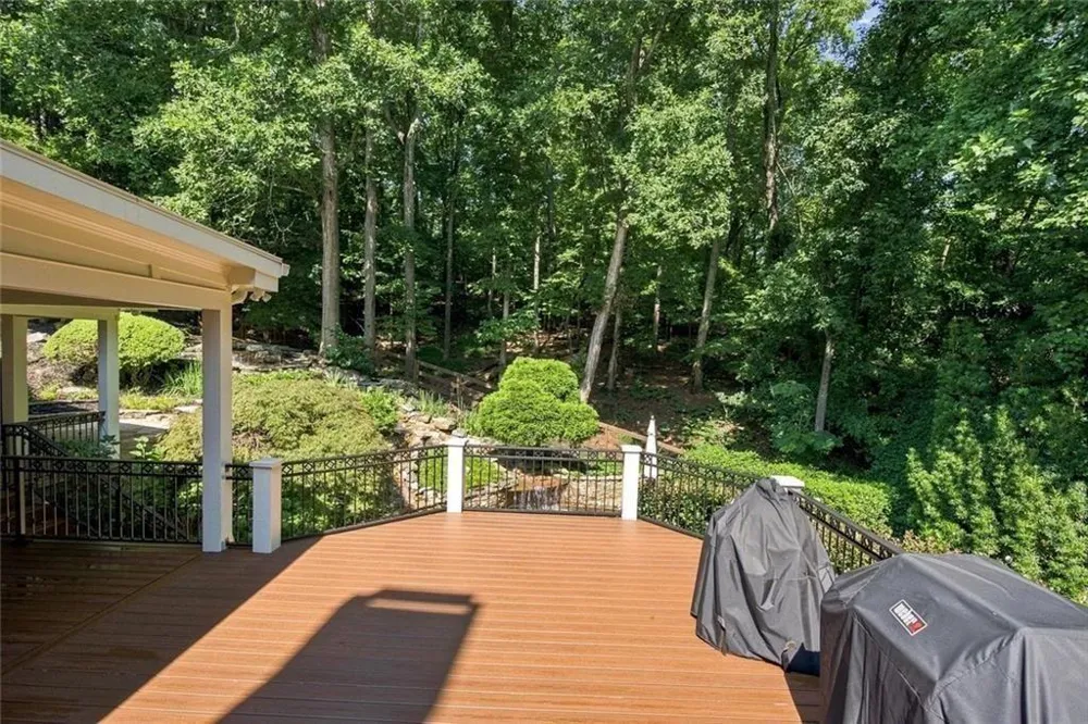 7560 Bridgegate Court Sandy Springs, GA 30350