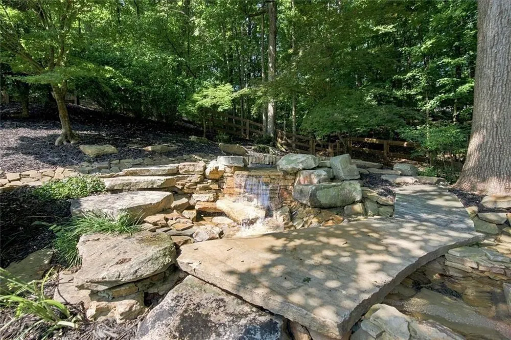 7560 Bridgegate Court Sandy Springs, GA 30350