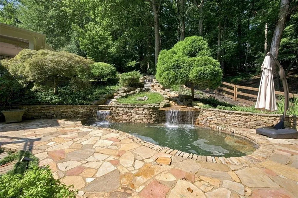 7560 Bridgegate Court Sandy Springs, GA 30350