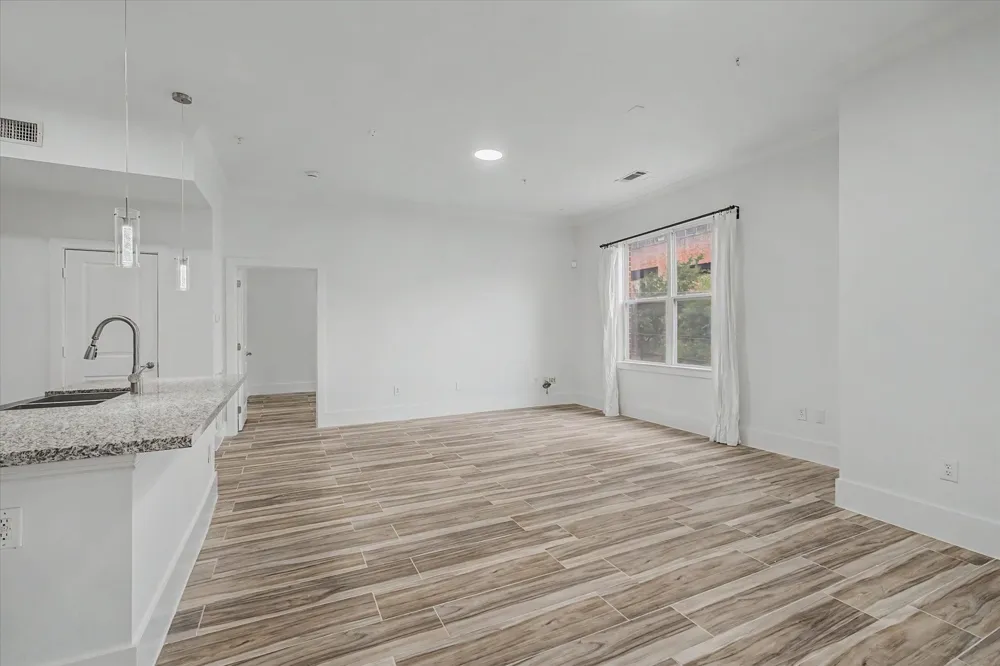 300 St Joseph Parkway #124 Houston, TX 77002