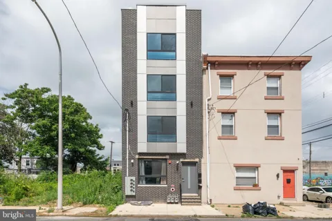 2262 2ND STREET #2