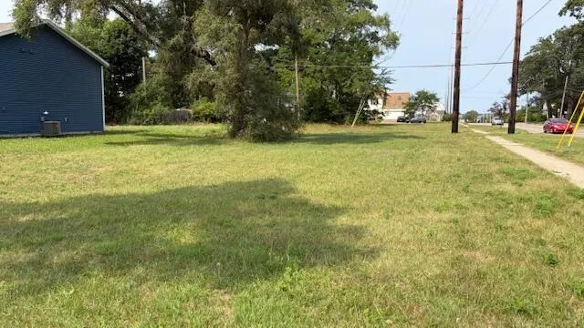 397 Marquette Avenue Muskegon, MI 49442