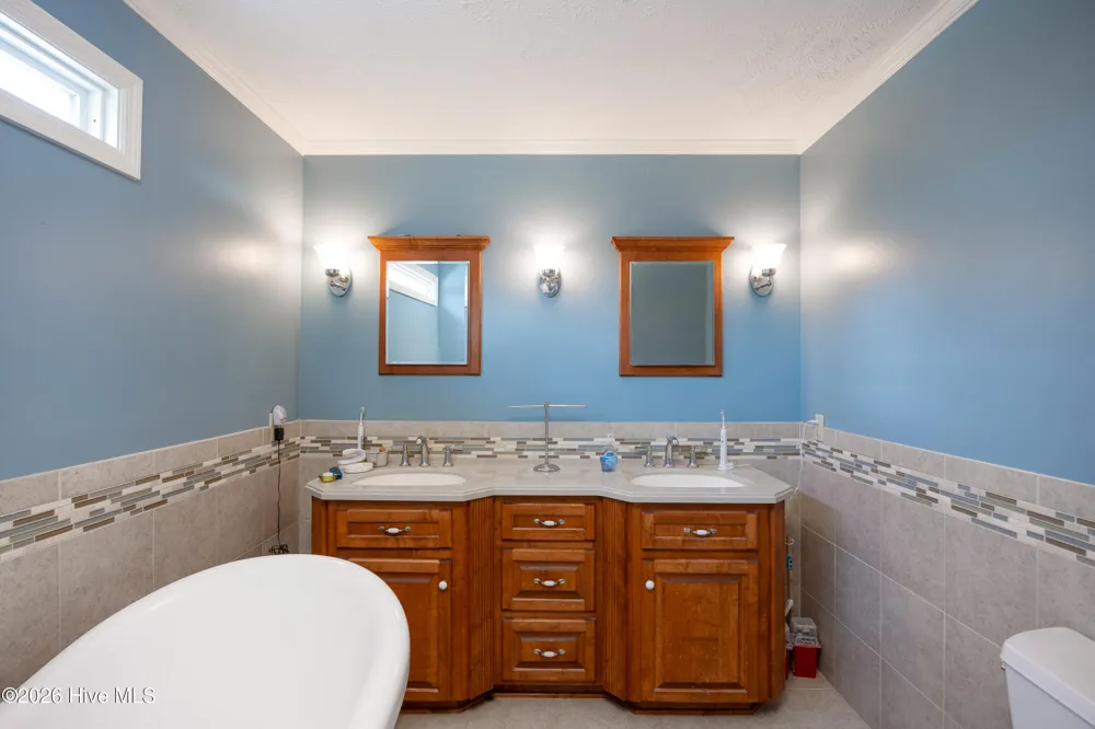 424 Cedar Lake Lane Clinton, NC 28328