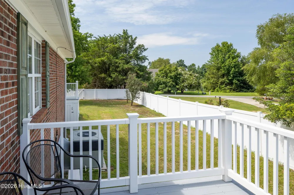 424 Cedar Lake Lane Clinton, NC 28328