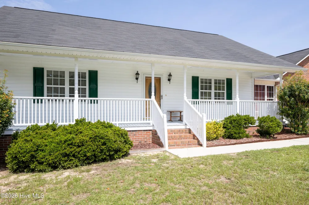 424 Cedar Lake Lane Clinton, NC 28328