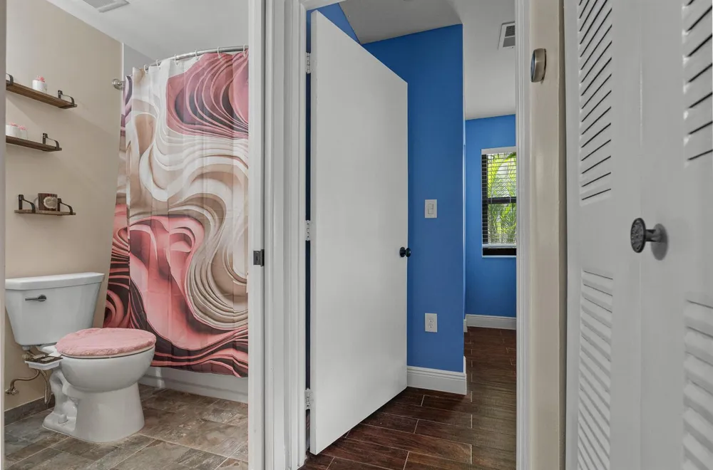 7660 NW 96TH TERRACE Tamarac, FL 33321