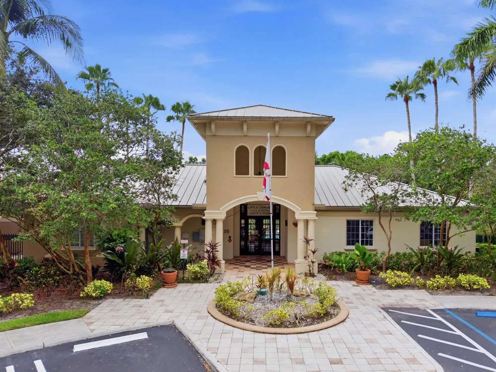 900 CRESTWOOD COURT S #920 Royal Palm Beach, FL 33411
